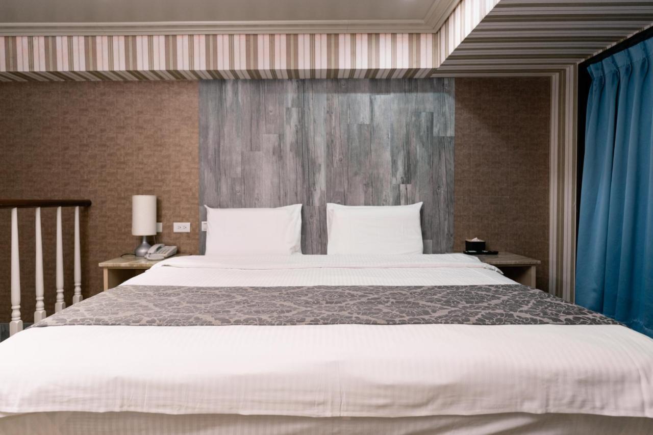 58˚ Hotspring Hotel Jiaoxi Rum bild